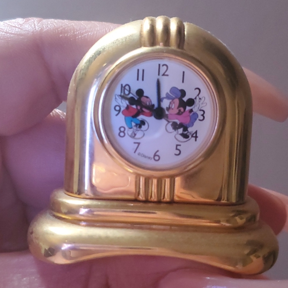 Mickey Desk clock SORRY THIS SOLD!